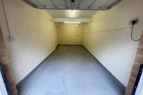 Garge Close.jpg