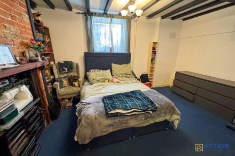 Living - Bedroom.jpg
