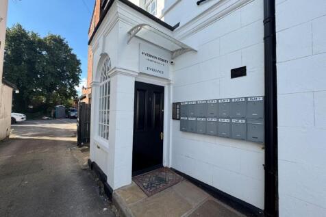 Entrance - Letterboxes.jpg