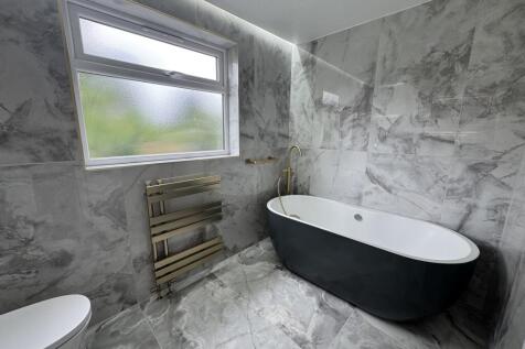 En-suite Bathroom