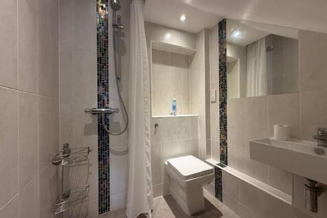 Cloakroom/wc