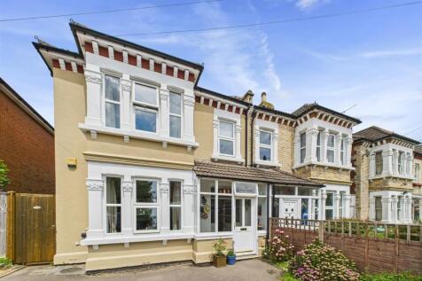 4 bedroom Semi Detached for sale