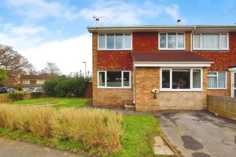 4 bedroom Semi Detached for sale