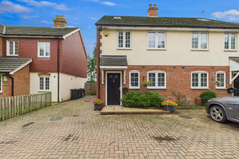 3 Bedroom Semi Detached House for Sale