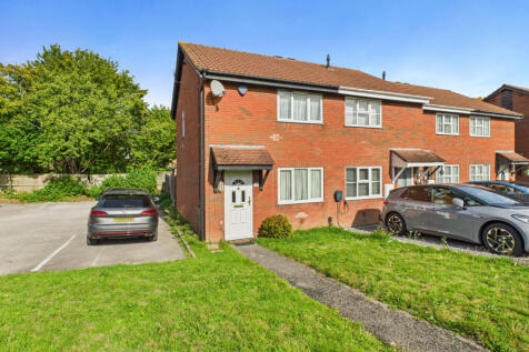 2 bed end terrace to rent Harbourne Gardens, West