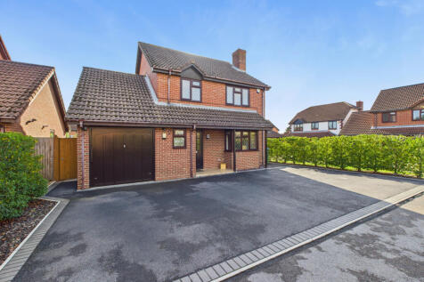 4 Bedroom Detached House for Sale