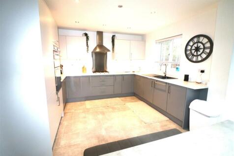 ADDITIONAL KITCHEN IMAGE