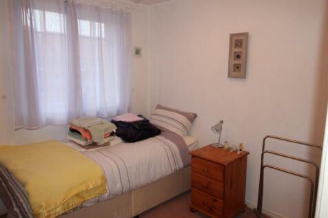BEDROOM 3.