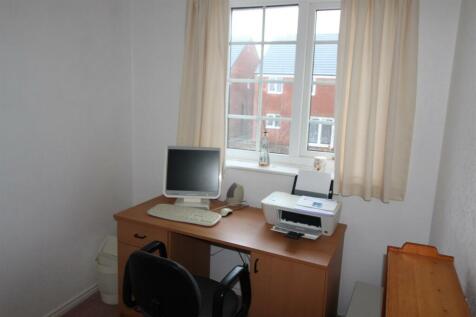BEDROOM 4.