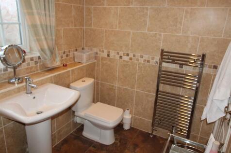 BATHROOM/W.C.