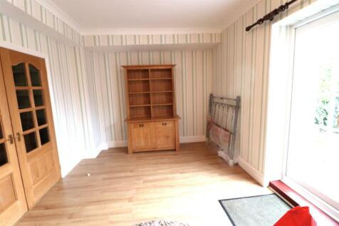 ADDITIONAL RECEPTION ROOM