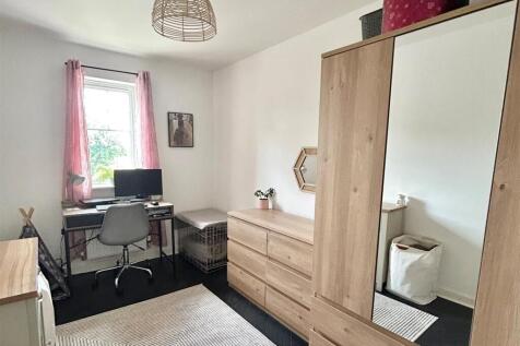 BEDROOM 2.