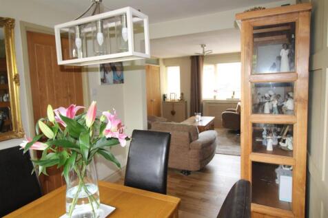 LOUNGE/DINER