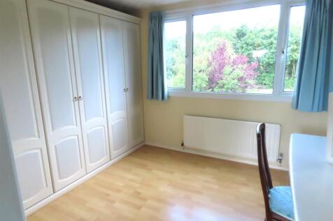 DRESSING ROOM