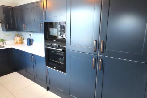 REFITTED KITCHEN