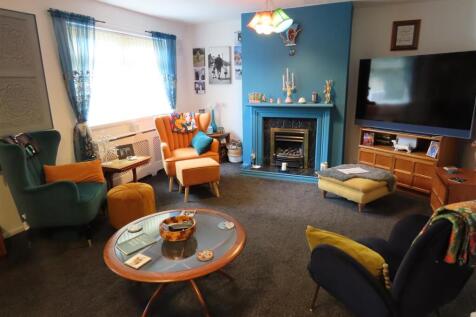 GENEROUS LOUNGE