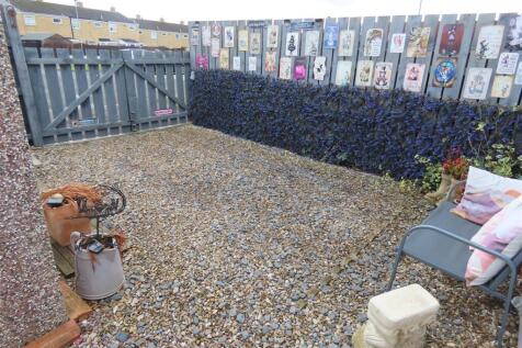 REAR GARDEN / PARKING