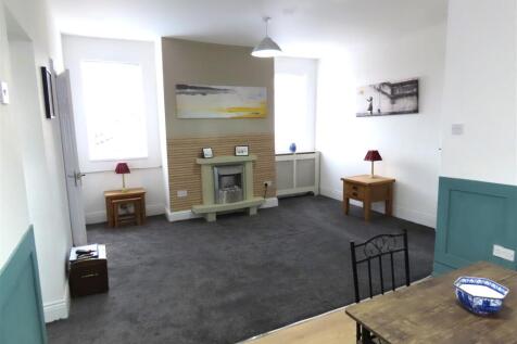 LOUNGE/DINER