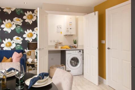 Three bedroom Plato home - utility cupboard