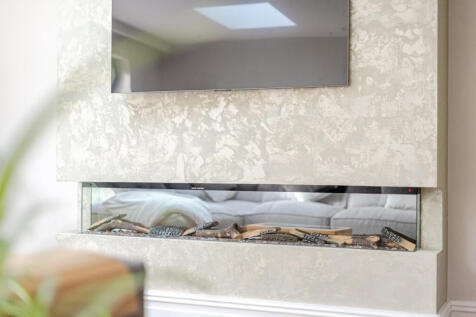 1371712-12-68f8a7...