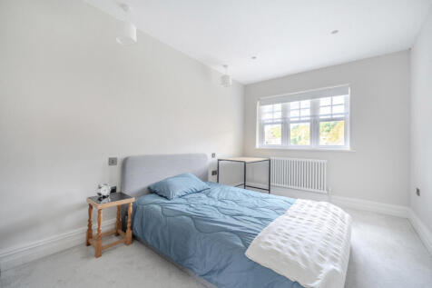 1371712-13-68f8a5...