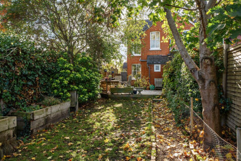 1370747-19-68fb80...