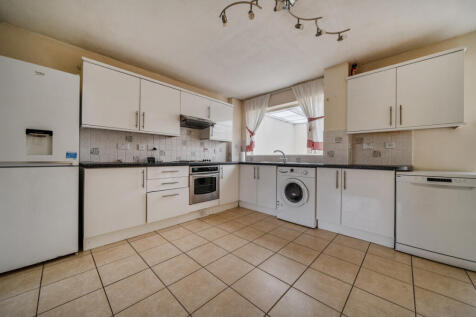 1372193-11-690236...