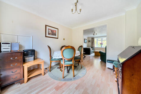 1372641-7-6904843...