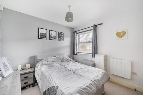 1376089-13-691229...