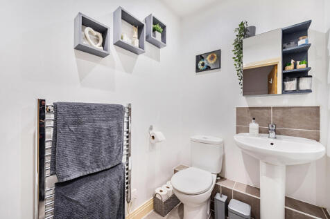 1376089-12-691229...