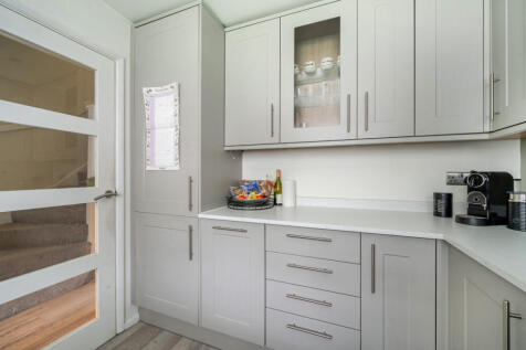 1375606-7-691217b...