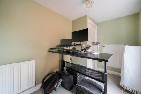 1380347-9-69145dd...