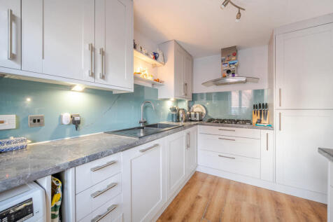 1383763-8-6926d11...