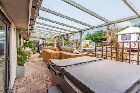Covered Patio c