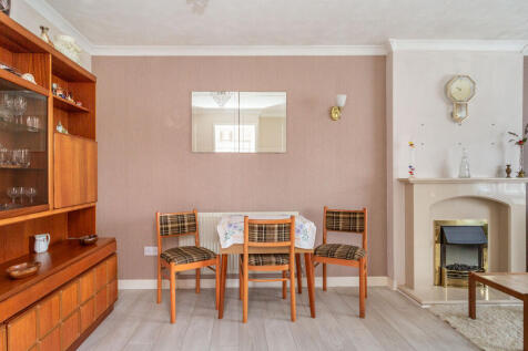 lounge c