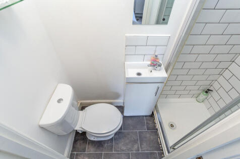 room 2 ensuite