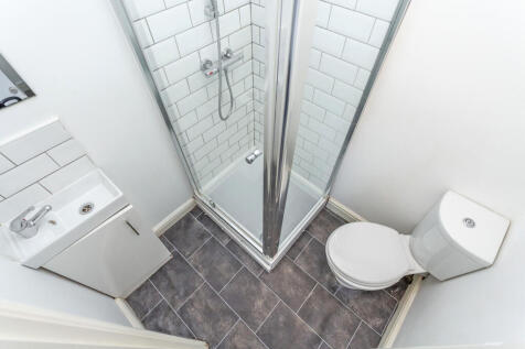 room 5 ensuite
