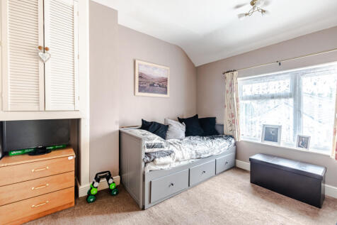 bedroom3