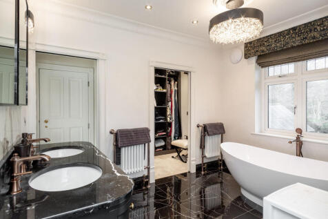 Master Ensuite