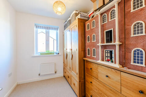 bedroom4