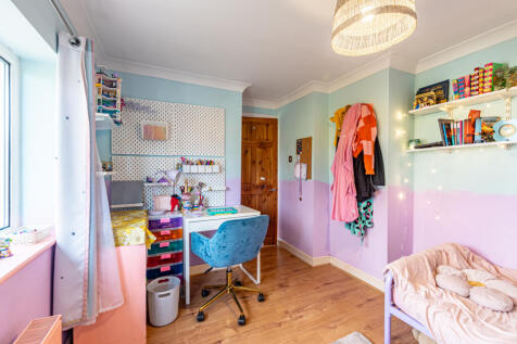 bedroom2c