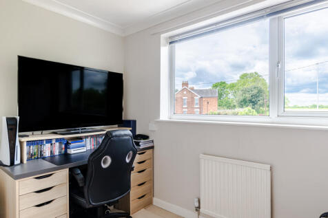 bedroom4