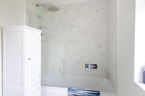bathroom2