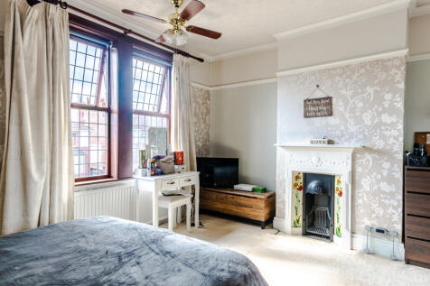 bedroom1b