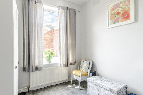 bedroom3