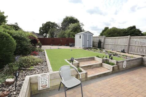 Rear landscaped garden