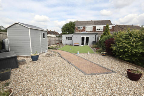 Rear landscaped garden