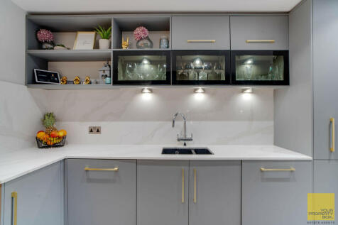 152 Battenhall Road-10