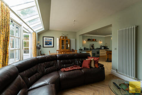53 Battenhall0162
