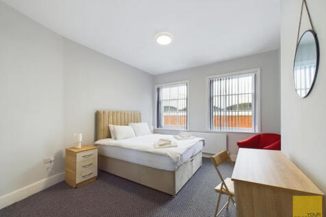 Room5